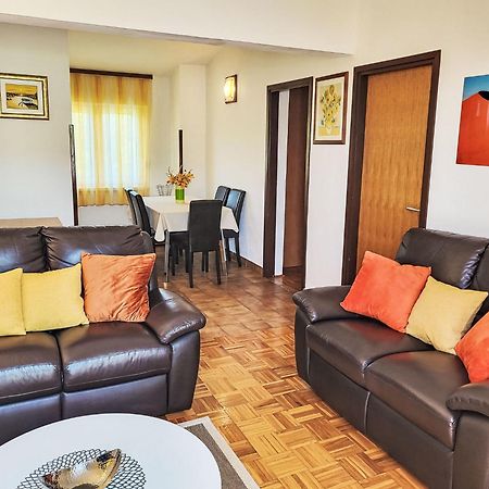 Holiday Home Ive By Interhome بيتريتْشاني المظهر الخارجي الصورة
