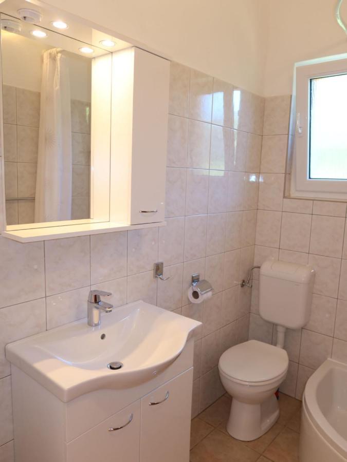 Holiday Home Ive By Interhome بيتريتْشاني المظهر الخارجي الصورة