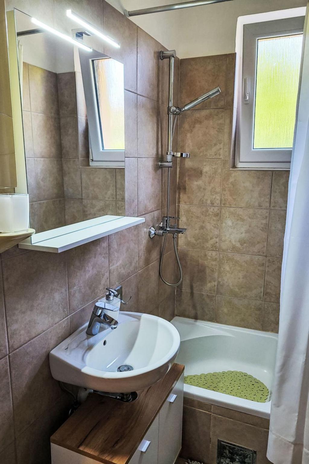 Holiday Home Ive By Interhome بيتريتْشاني المظهر الخارجي الصورة
