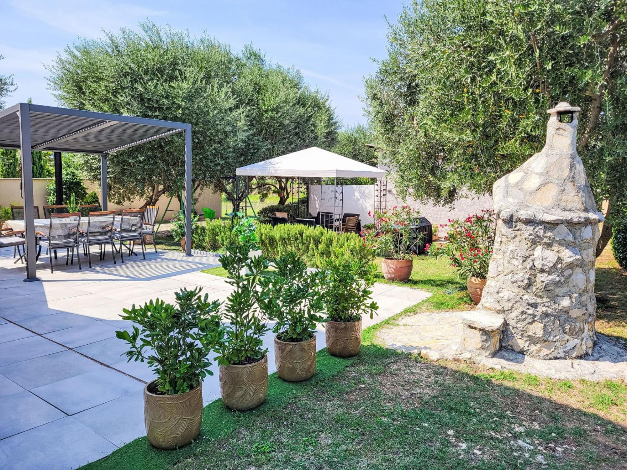 Holiday Home Ive By Interhome بيتريتْشاني المظهر الخارجي الصورة