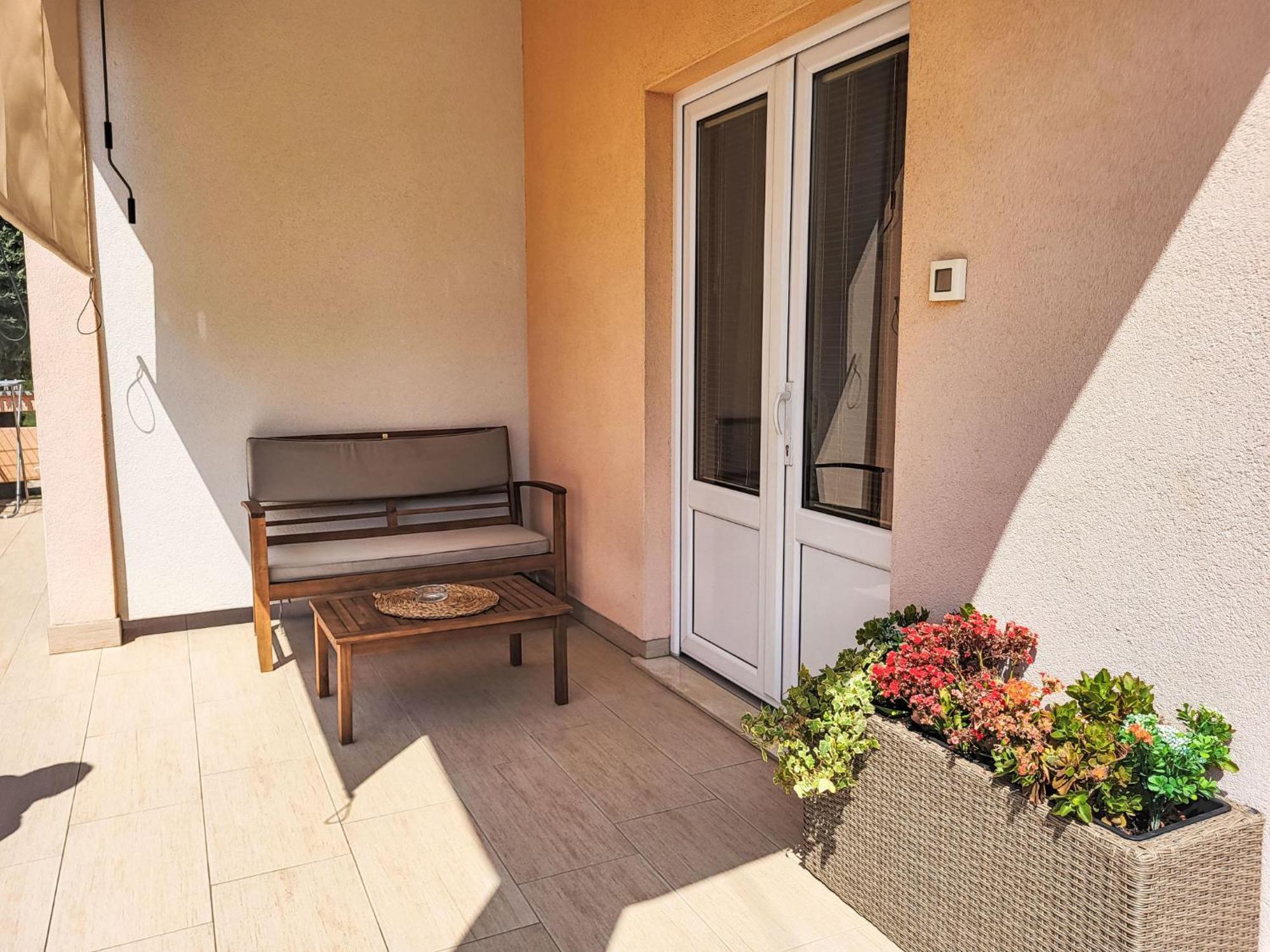 Holiday Home Ive By Interhome بيتريتْشاني المظهر الخارجي الصورة